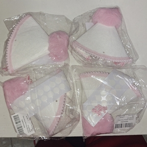 lot 78492 image: 4 Pack Cone Birthday Hat with Numbers 1-5, First Birthday Hat For Baby Girls, Perfect Birthday Party Decoration for Toddler, 6 Replaceable Numbers, Ranging from 12 to 5 COLOR IS PINK
