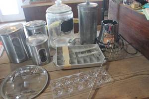 lot 3829 image: Vintage Ice Cube Tray, Glass Drink Dispenser & More