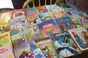 lot 3853 image: Vintage Little Golden Books