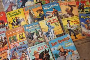 lot 3859 image: Vintage Little Golden Books