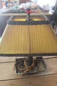 lot 3861 image: Antique Brass Lamp untested