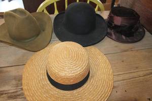 lot 3863 image: Vintage Bailey Sz. 7 Felt Cowboy Hat and More