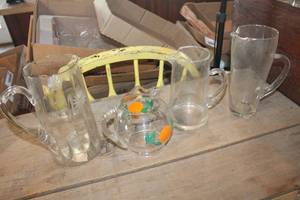 lot 3890 image: Vintage Glass Pitchers