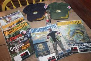 lot 3905 image: Bassmaster Magazines and More