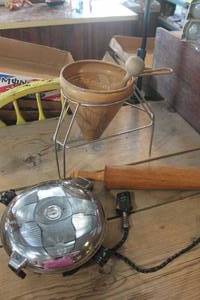lot 3917 image: Vtg. Food Mill, Waffle Maker untested & Rolling Pin