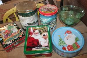 lot 3948 image: Christmas Tins and Serving Bowl
