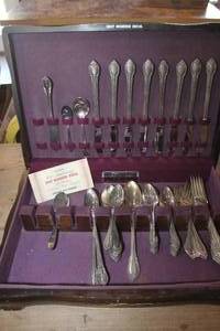 lot 3971 image: Vintage Silverware in Wood Storage Box