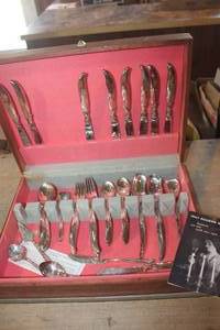 lot 3980 image: Vintage Silverware in Wood Storage Box