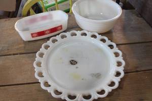 lot 3982 image: Vintage Milk Glass Bowl & More