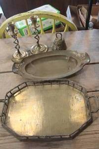 lot 4000 image: Vintage Brass Trays and More