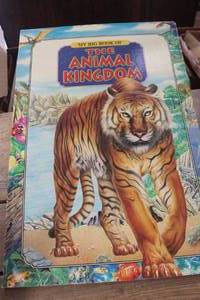 lot 4004 image: Lg. 23 Animal Kingdom Book