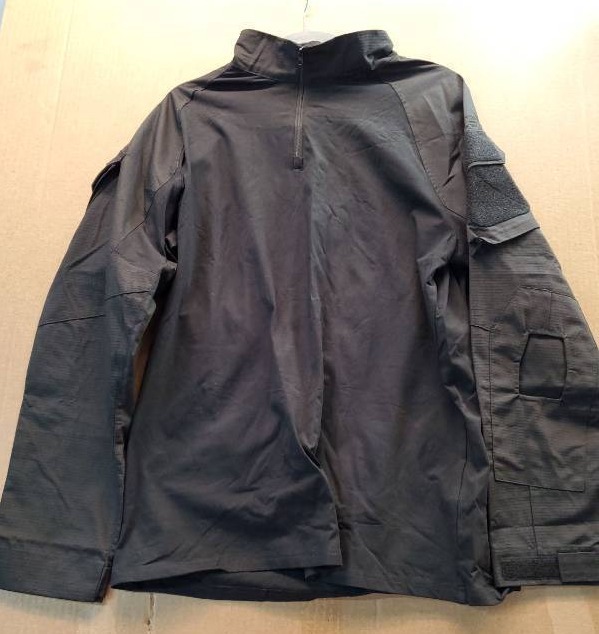 lot 38012 image: Black Tactical Combat Shirt with Quarter Zip, L - Retail $30