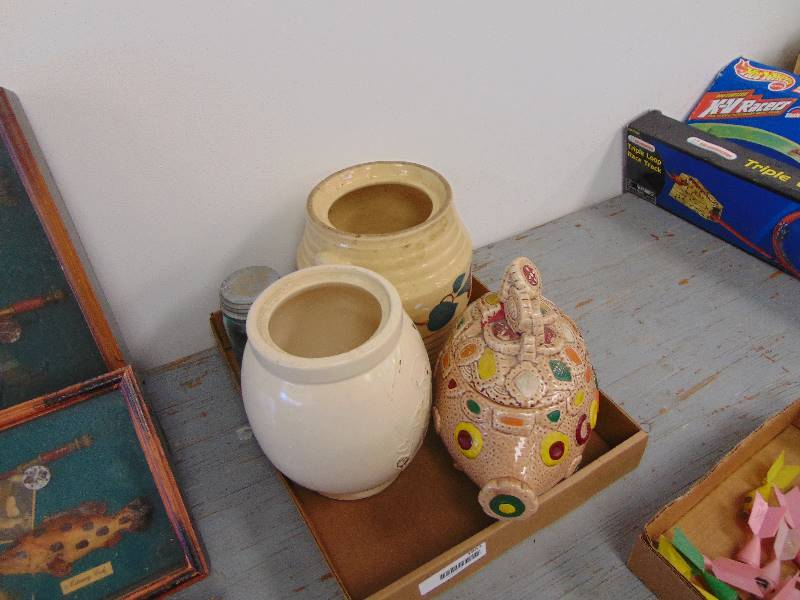 lot 1853 image: Cookie Jars