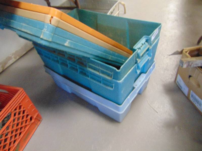 lot 1867 image: 3 Plastic Totes wlids