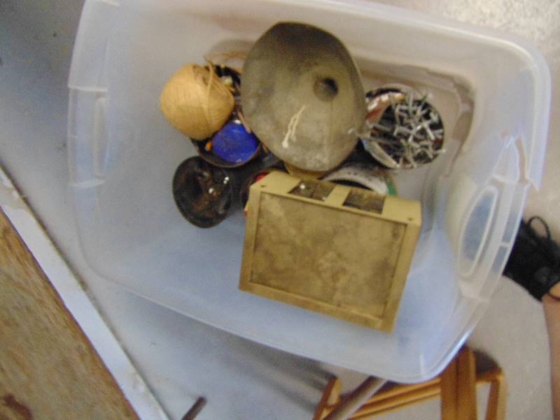 lot 1868 image: Peg Hooks & Hardware