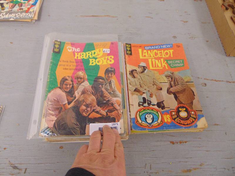 lot 1871 image: Comic Books