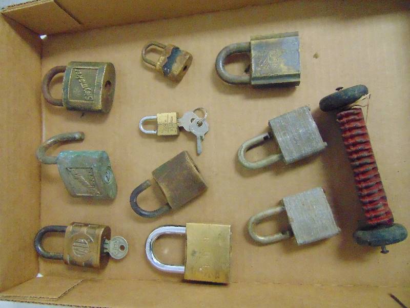 lot 1892 image: Asstd Padlocks