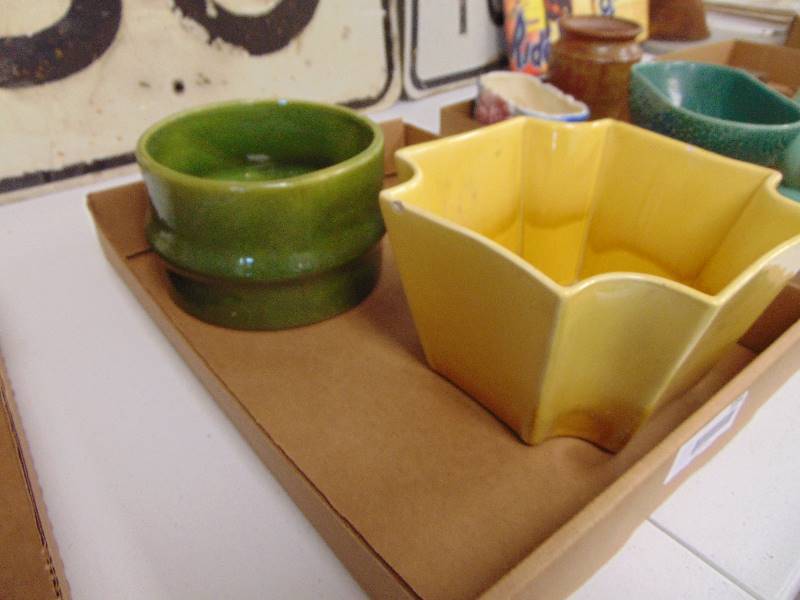 lot 1894 image: 2 pcs. Haeger Pottery