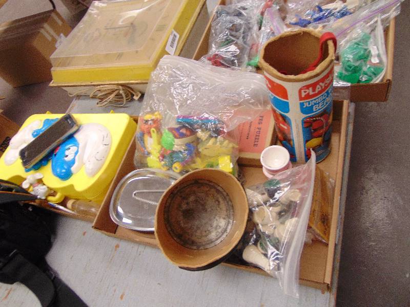 lot 1909 image: Asstd Toys & Smurf Case