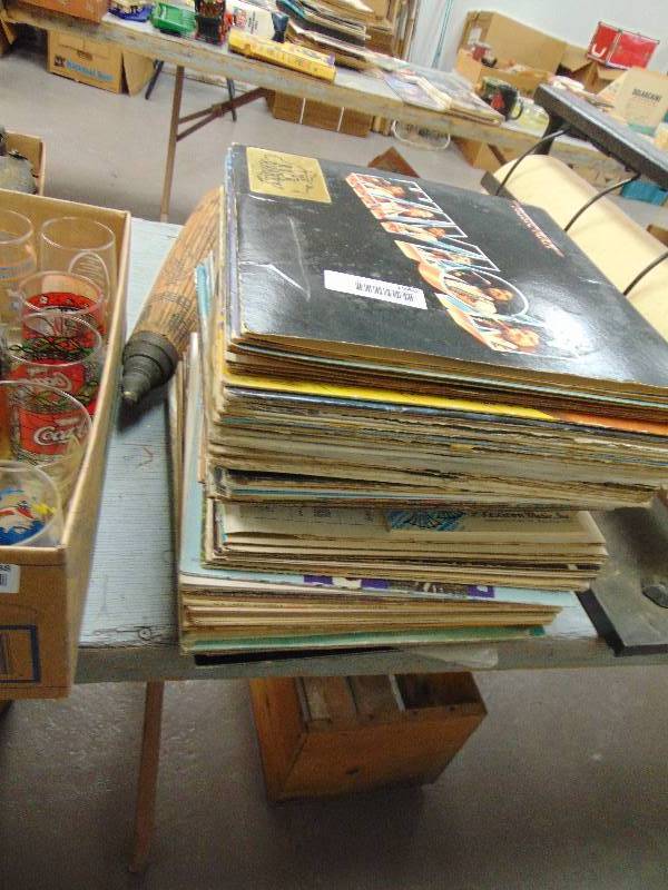 lot 1940 image: Asstd Record Albums