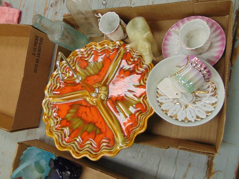 lot 1976 image: Asstd Glassware