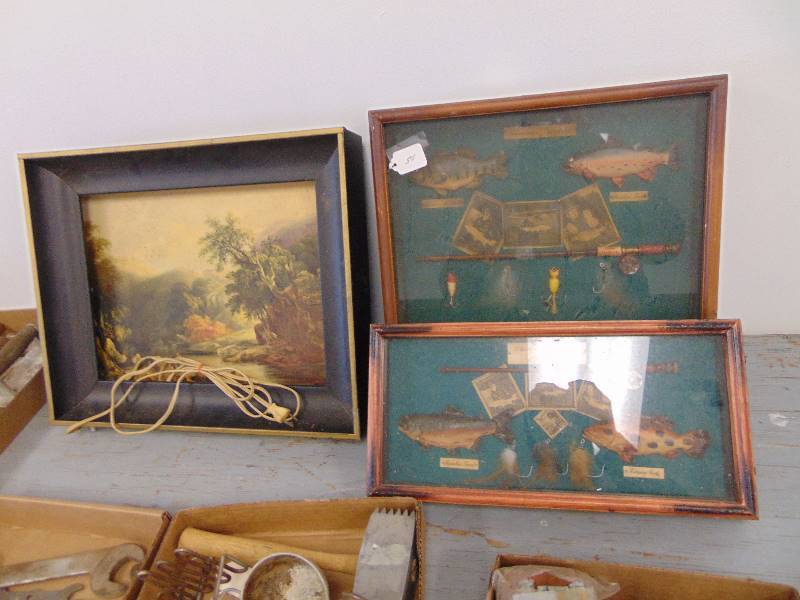 lot 1855 image: 3 Shadow Boxes & 2 Framed Prints