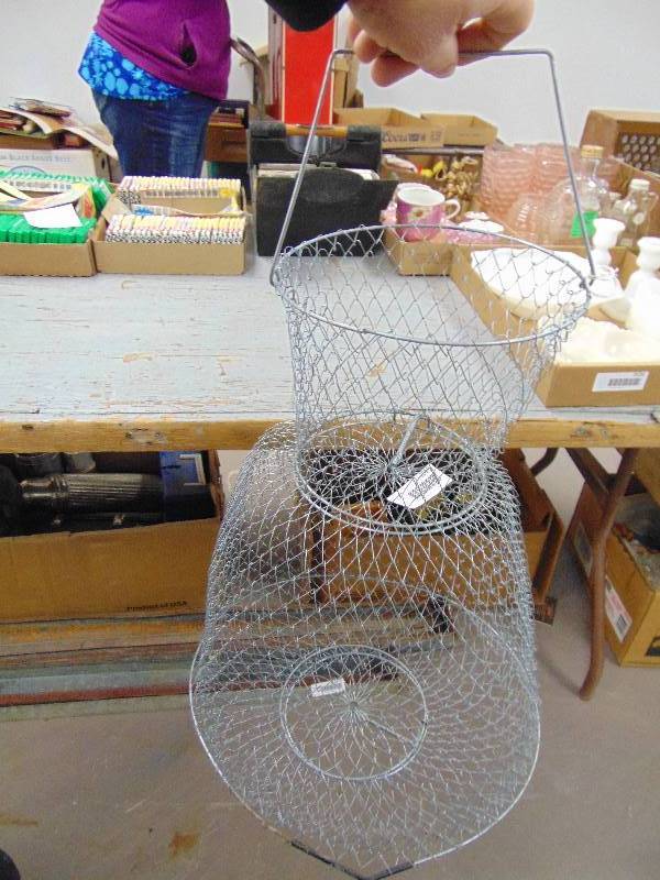 lot 2019 image: Fish Keeper