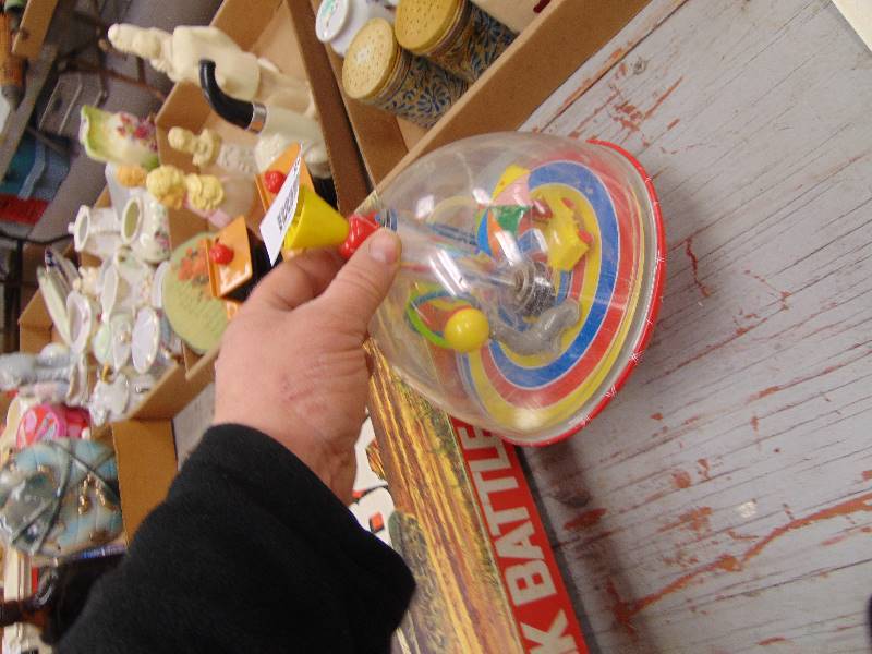 lot 2046 image: Vintage Childrens Top