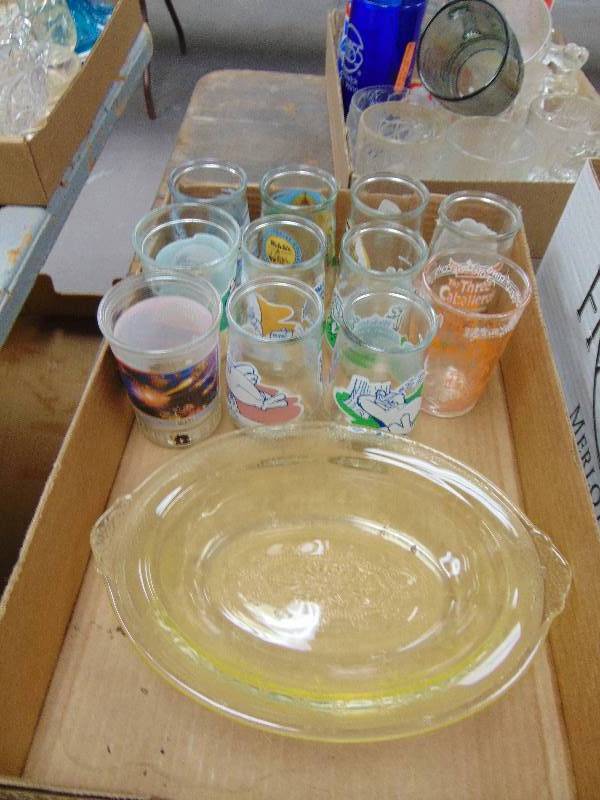 lot 2058 image: Vintage Jelly Jars & Serving Bowl