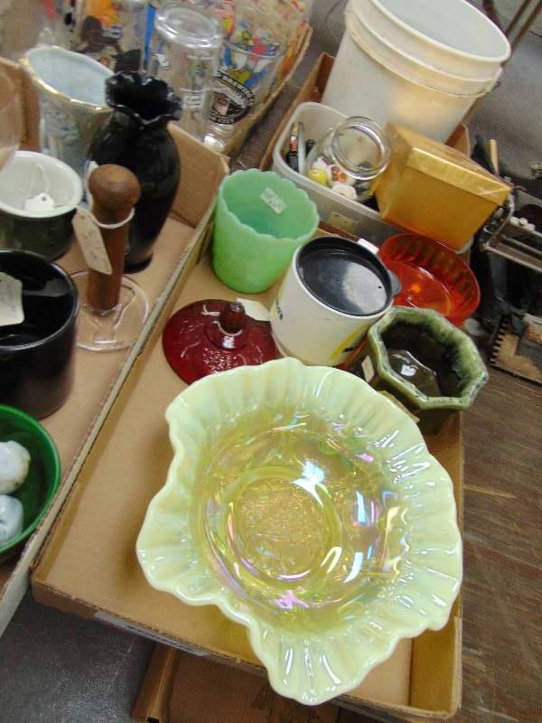 lot 2062 image: Jadeite Vase etc.