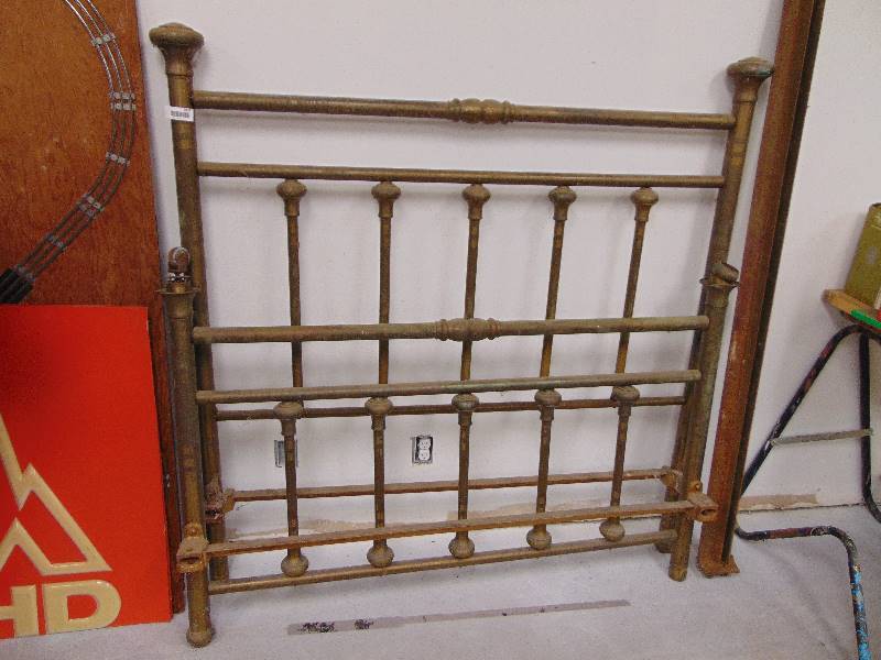 lot 2074 image: Antique Brass Bed wrails