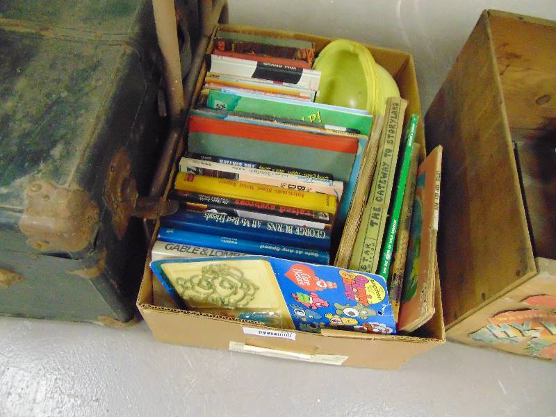 lot 1962 image: Asstd Books