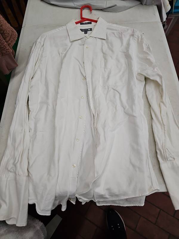 lot 63389 image: Nordstrom tailored-fit dress shirt, White - 17.5-36