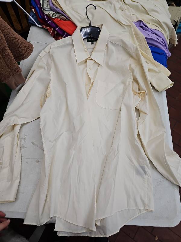 lot 63395 image: David Taylor Collection dress shirt - Ivory - XL