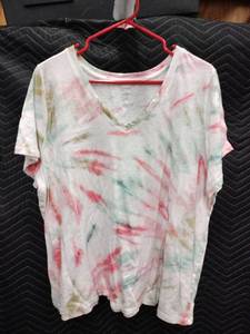 lot 33999 image: Sonoma Goods For Life womens short-sleeve V-neck tee - 1X