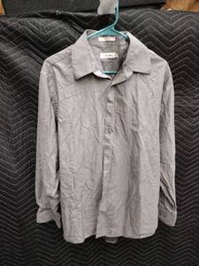 lot 59473 image: Calvin Klein gray long-sleeve button-up dress shirt - 16.5
