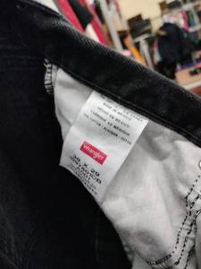 lot 63479 image: Wrangler Black Denim Jeans - 38x29