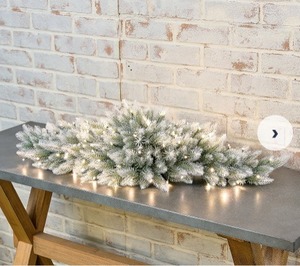 lot 3047 image: Bethlehem Lights Grand Radiance 36 Swag with 3-in-1 LEDs