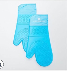 lot 3095 image: Cooks Essentials Set of 2 Silicone Oven Gloves-MINT