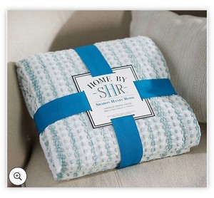 lot 3130 image: As IsHome by SHR 60   70 Oversized Chenille Ribbed Throw