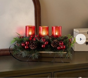 lot 3176 image: Sleigh Centerpiece with Greenery by Valerie (no votives)