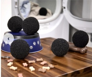 lot 3298 image: Grand Fusion Set of 6 Pet Hair Remover Dryer Balls