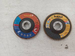 lot 20276 image: Flap Sanding Discs Assorted Lot 2 Pack