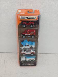 lot 20279 image: Matchbox (MBX Marine Rescue) 5-Pack Diecast Vehicles