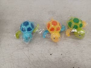 lot 20389 image: Colorful Bath Toy Turtles, 3 Pack
