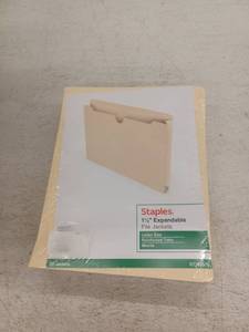 lot 20403 image: Staples 1.5in Expandable File Jackets Letter Size, 25 in each pack,  6 Pack