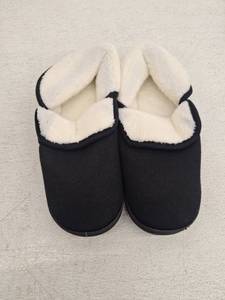 lot 20437 image: Black Knit Slippers w Cream Fleece Lining