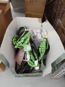 lot 20473 image: Miscellaneous Lot Of Items
