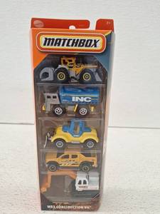 lot 20521 image: Matchbox 5-Pack Die-Cast Toy Vehicles 164 Scale