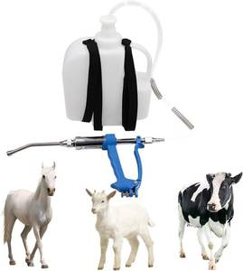 lot 111778 image: Adjustable Livestock Dosing Gun   30ml Stainless Steel Veterinary Tool with 2.5L Portable Tank  Durable Oral Dispenser for Cattle, Pig, Sheep, Goats, Horses